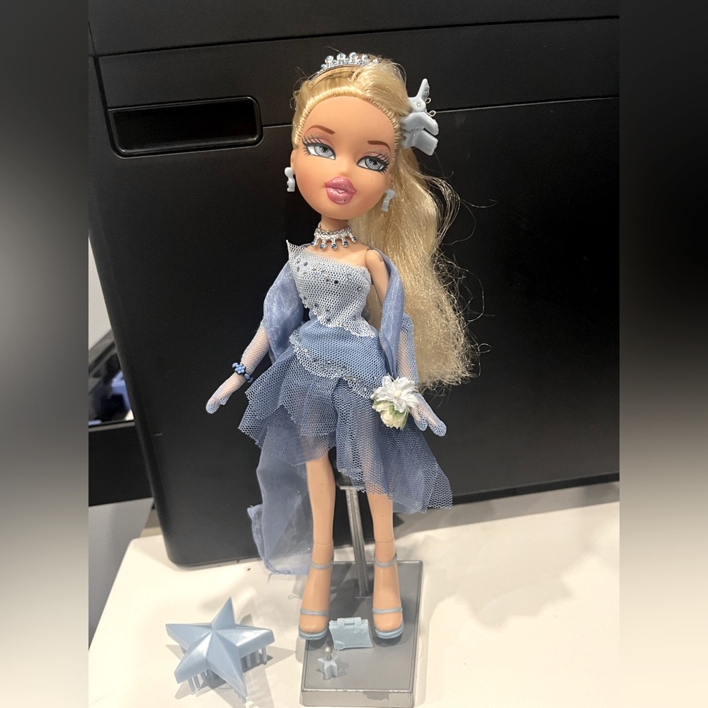 *RARE*! Bratz formal funk cloe doll